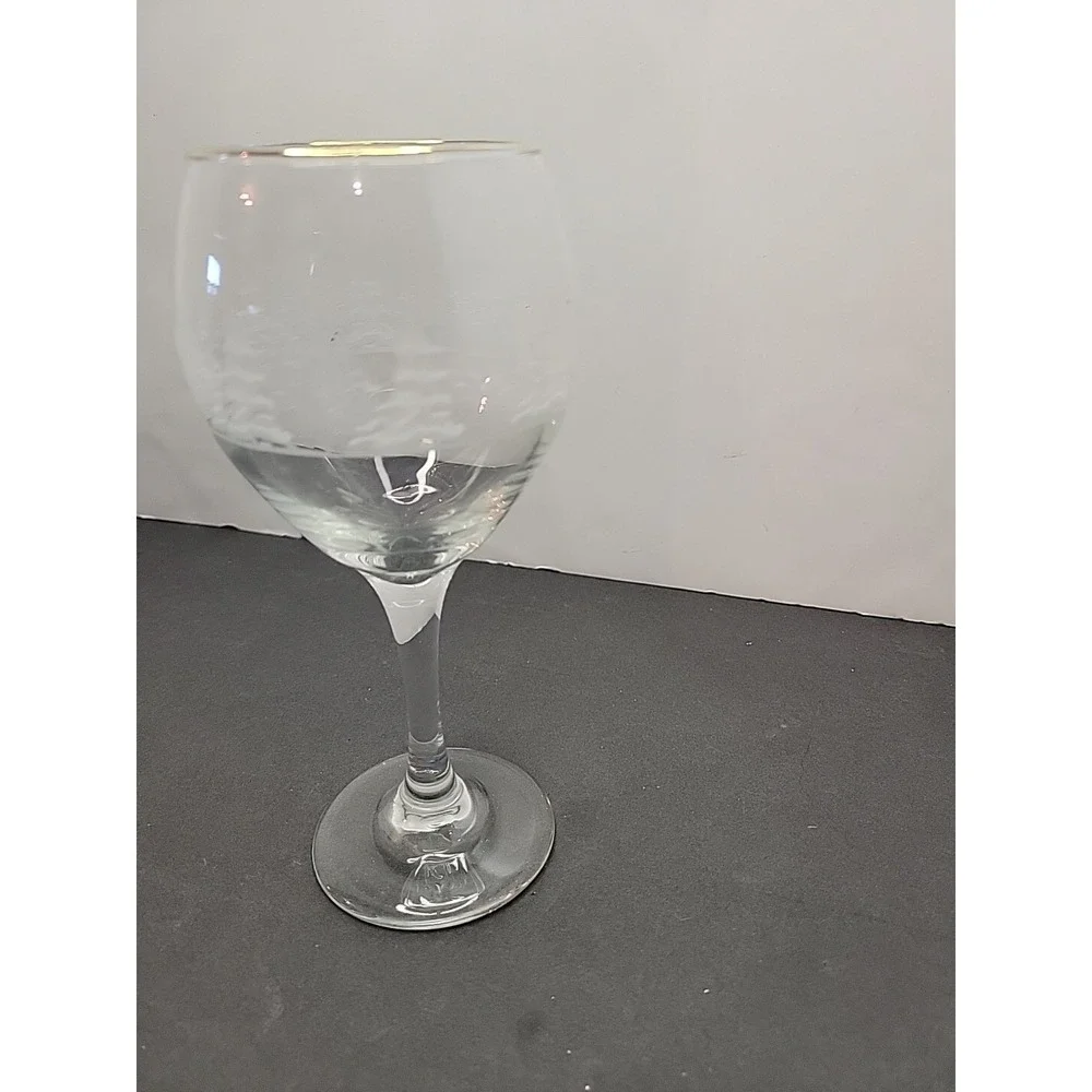 Libbey Classic Wine Glass Large‎ 9